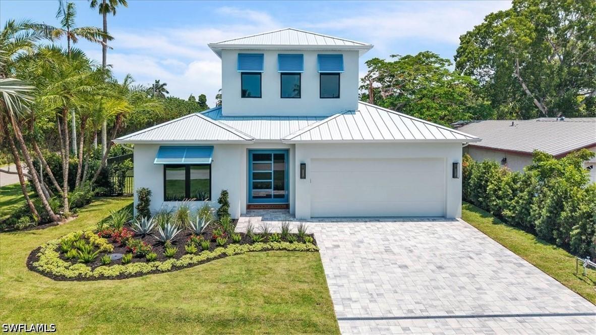 1009 29th Ave., Naples, FL 34103