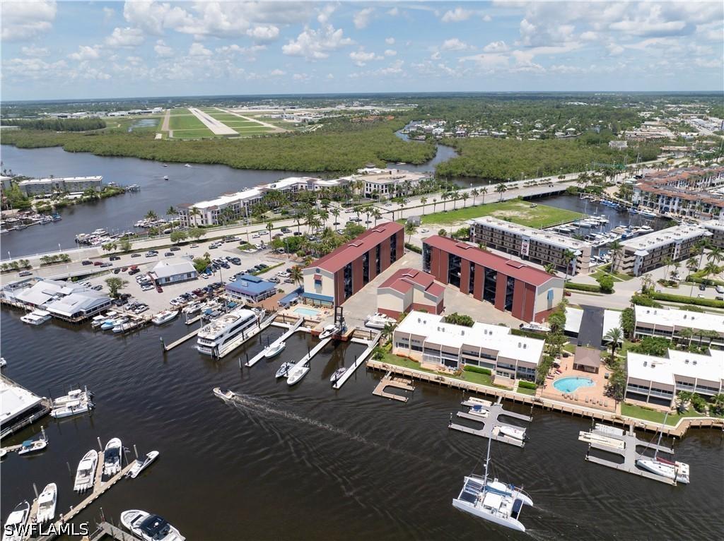 750 River Point A4-4 Dr., Naples, FL 34102