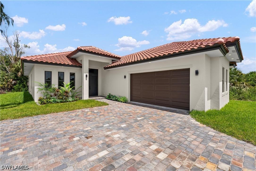 4335 Wilson Blvd., Naples, FL 34120