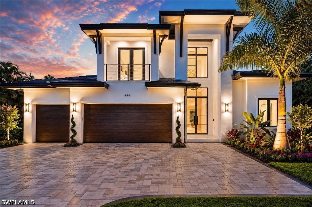 850 10th St., Naples, FL 34102