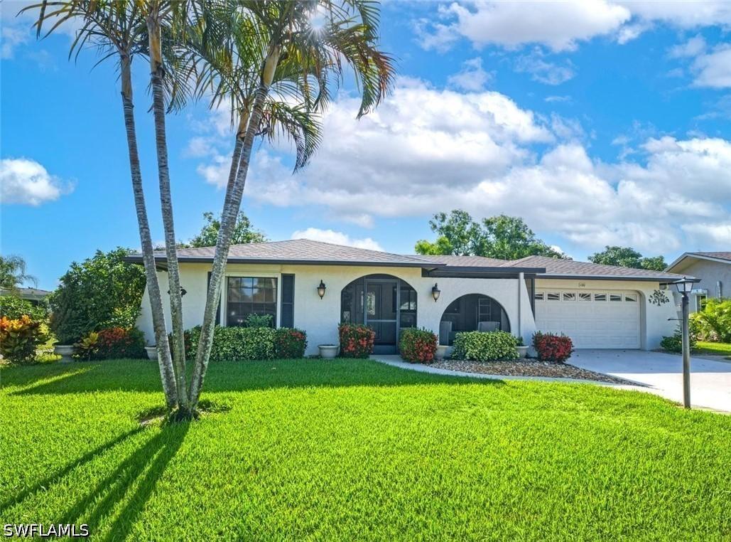 120 Fleur De Lis Ln., Naples, FL 34112