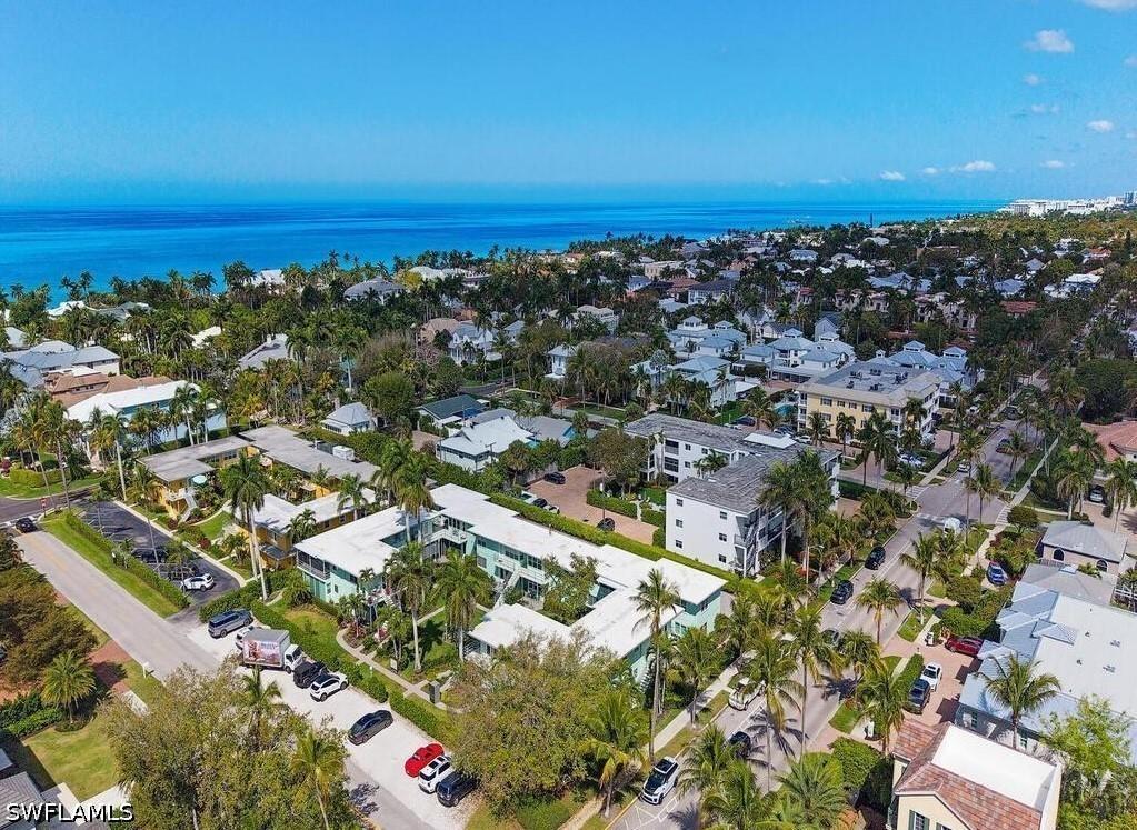 285 8th Ave., Naples, FL 34102