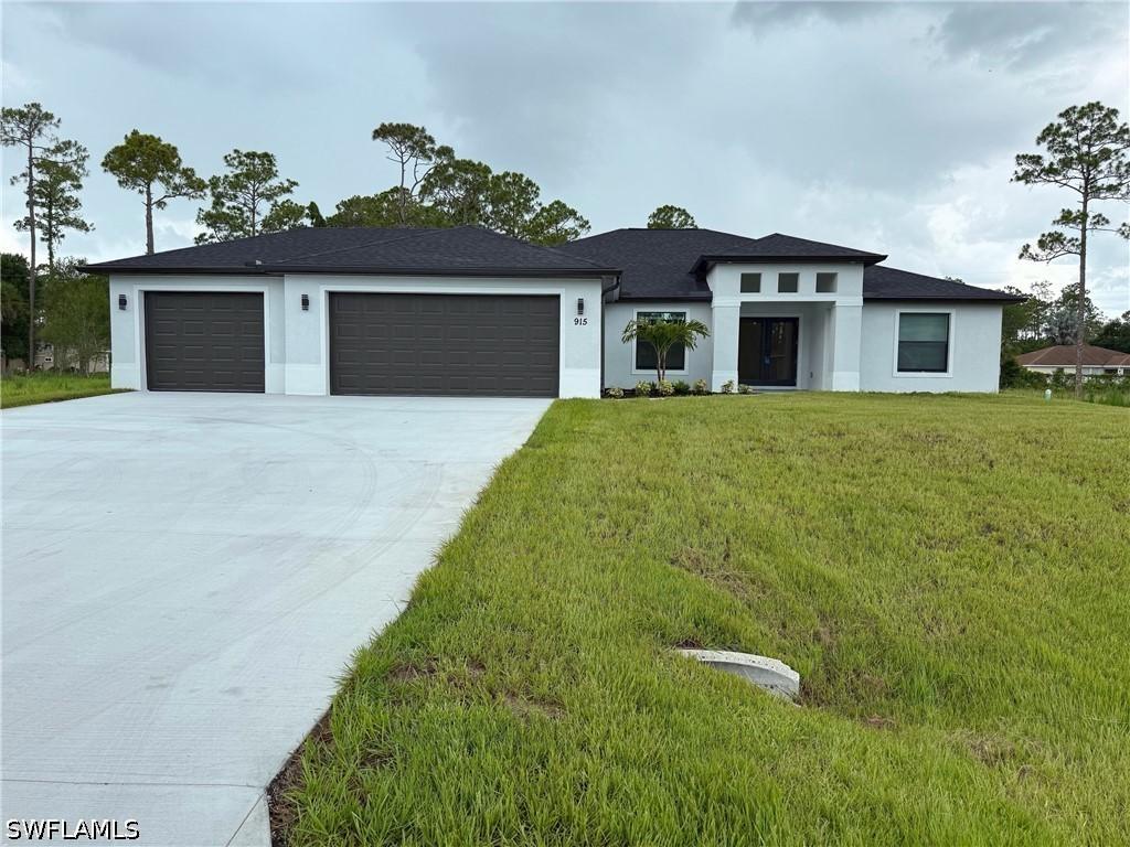 915 Edison Ave., Lehigh Acres, FL 33972