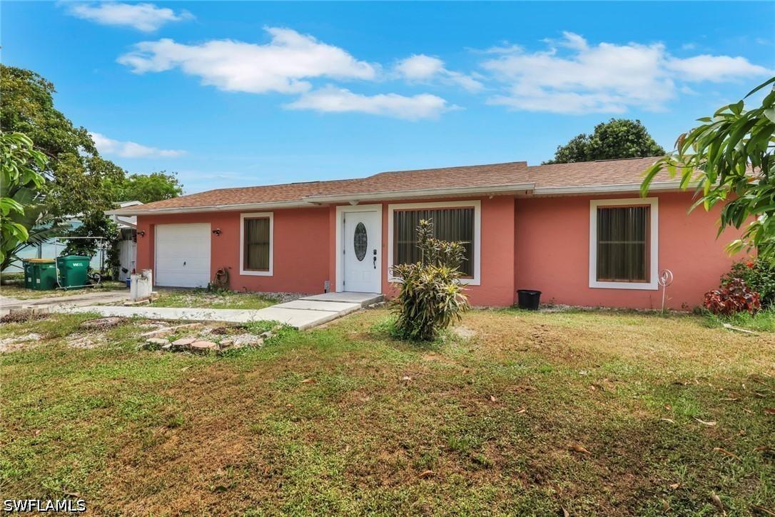 5424 21st Pl., Naples, FL 34116