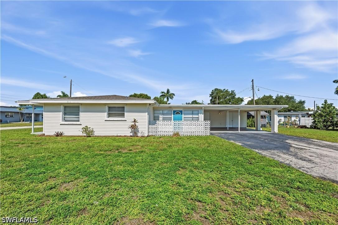 4220 Deleon St., Fort Myers, FL 33901