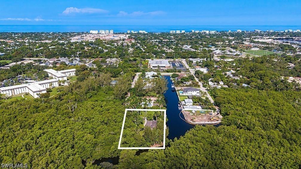 1551 Bembury Dr., Naples, FL 34102