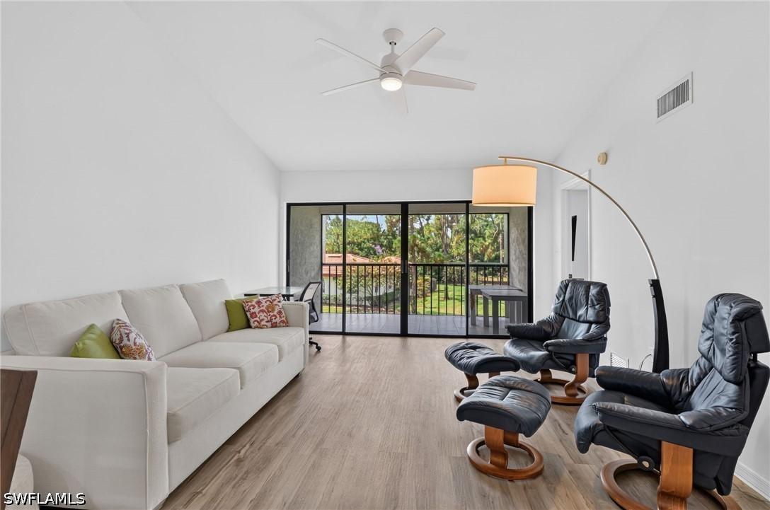 909 Augusta Blvd. #7, Naples, FL 34113