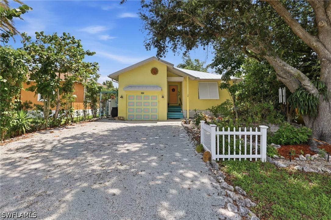 224 Benson St., Naples, FL 34113