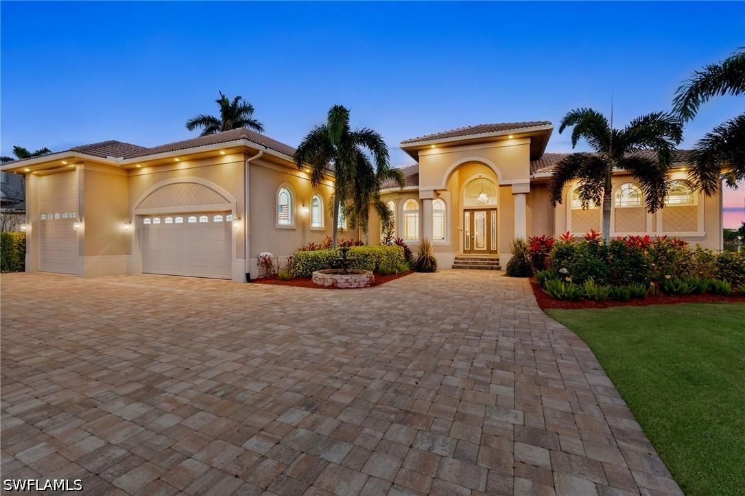 18018 Broadview Dr., Naples, FL 34114