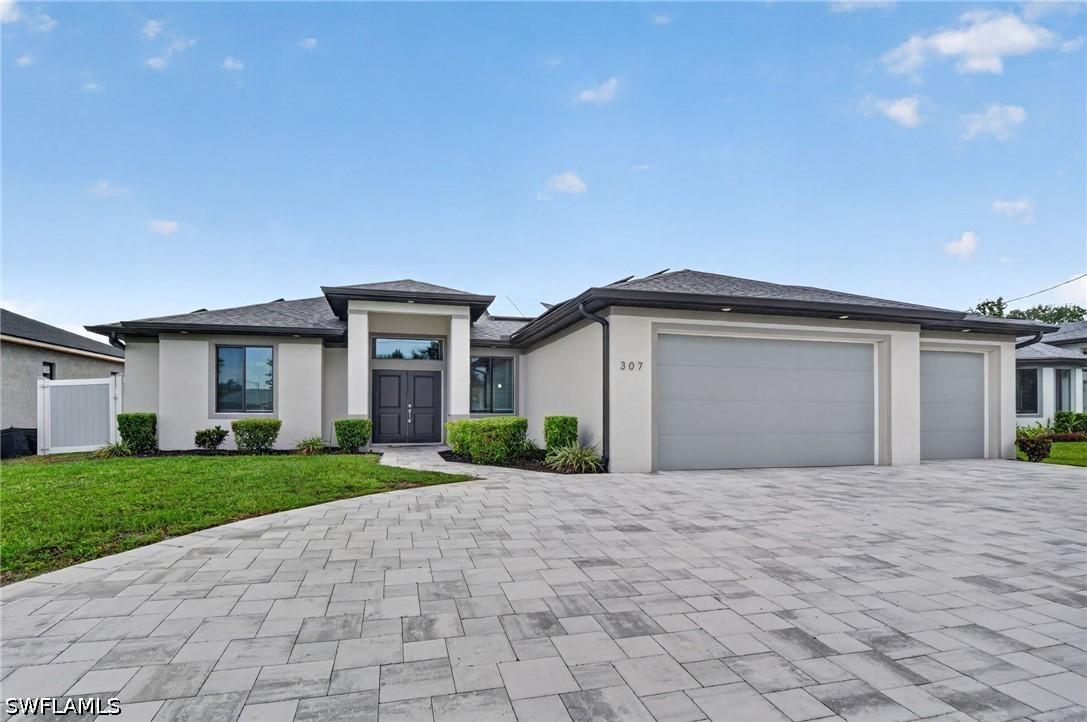 307 Gleason Pkwy., Cape Coral, FL 33914