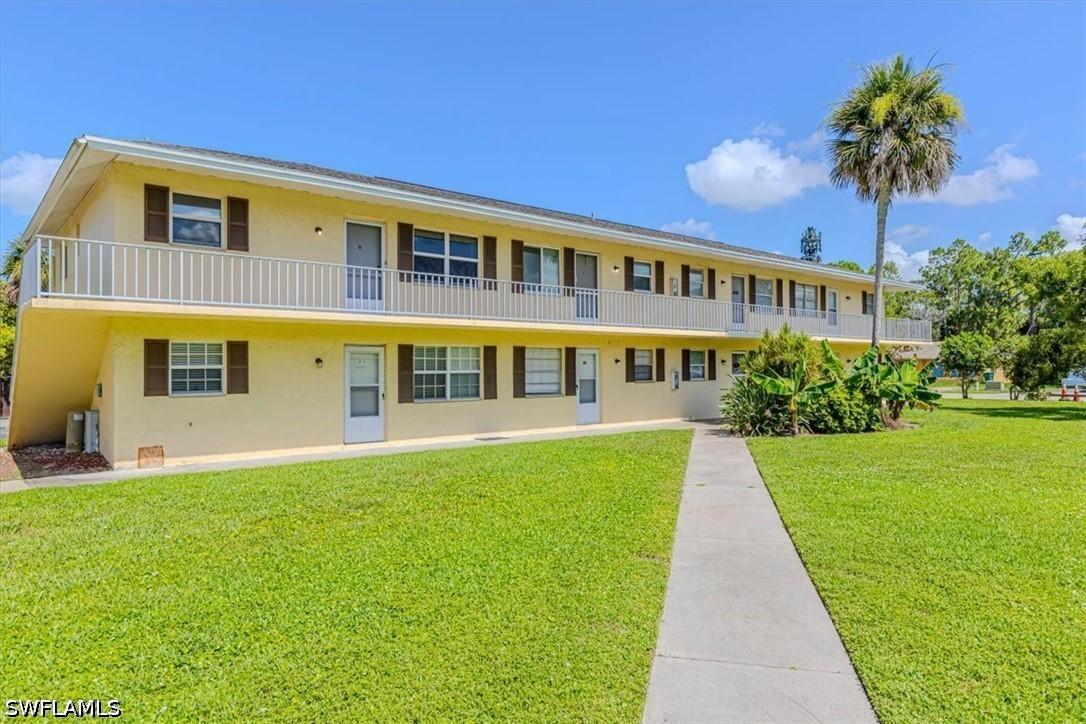 3325 Airport Rd. #S5, Naples, FL 34105