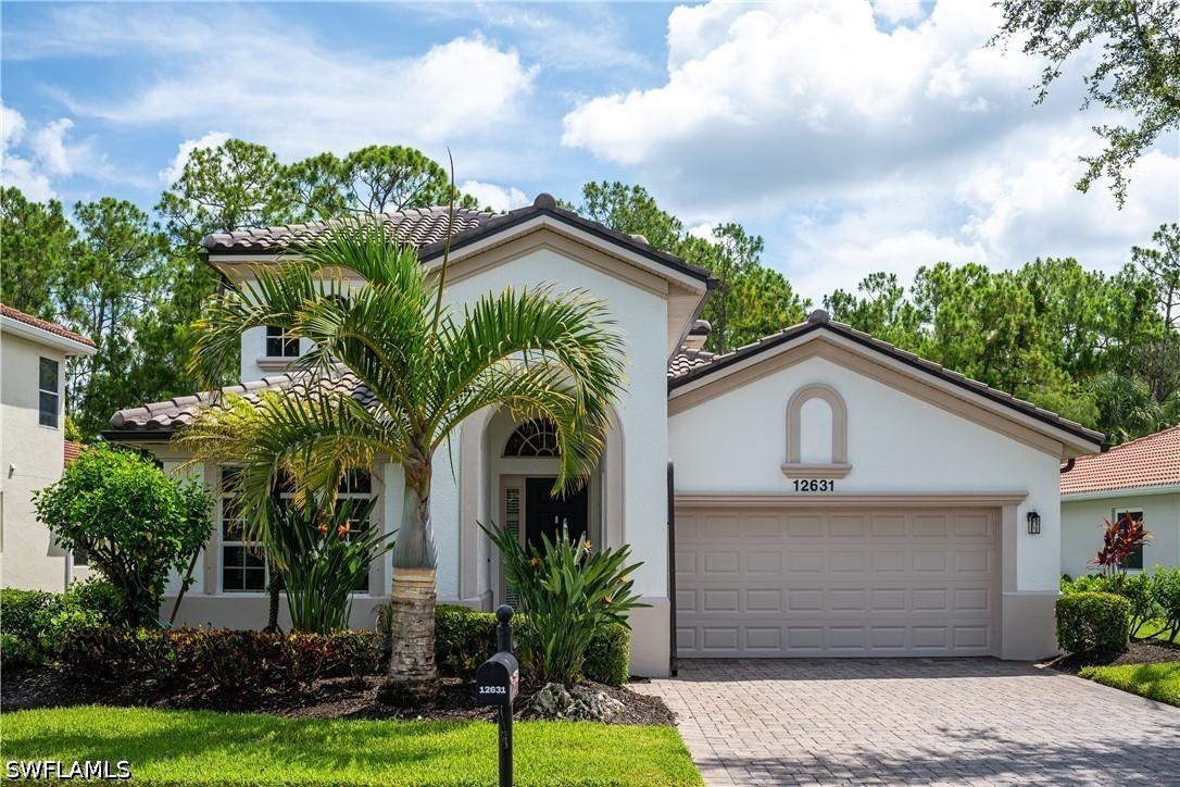 12631 Biscayne Ct., Naples, FL 34105
