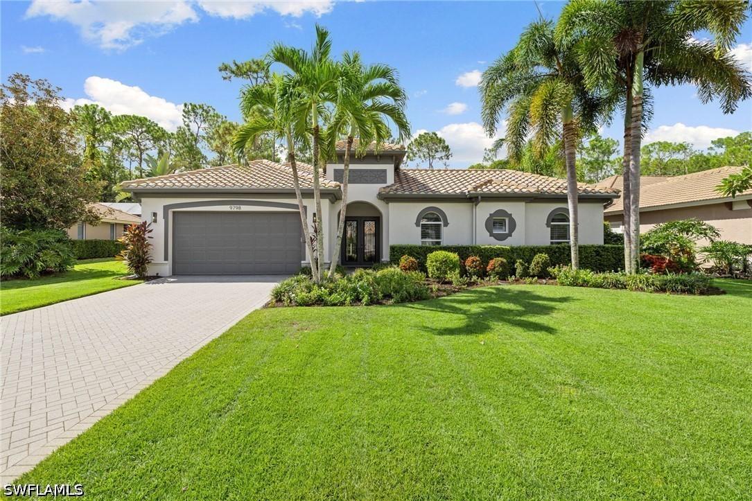 9798 Rocky Bank Dr., Naples, FL 34109