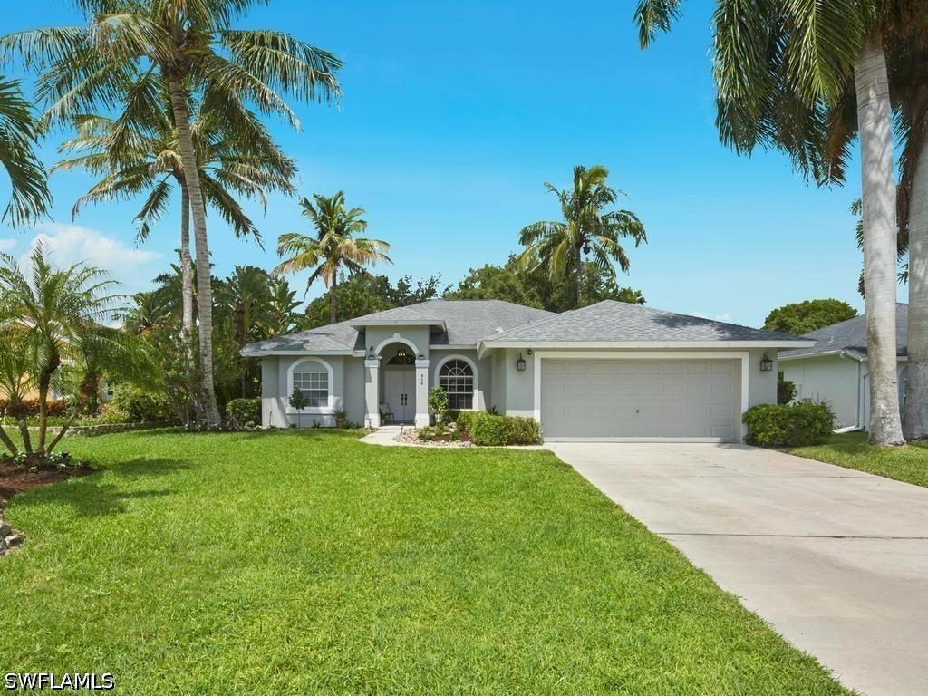 868 Summerfield Dr., Naples, FL 34120