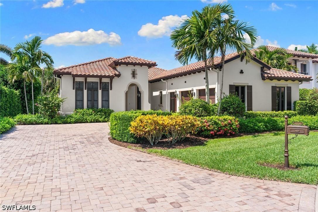 2234 Aberdeen Ct., Naples, FL 34105