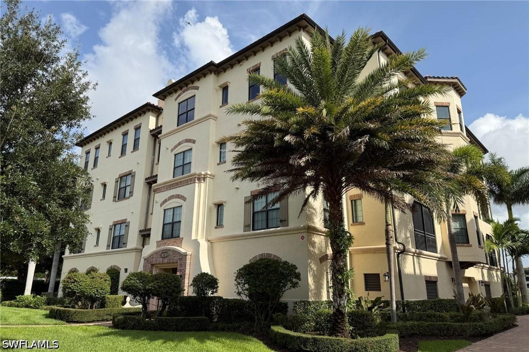16391 Viansa Way #302, Naples, FL 34110