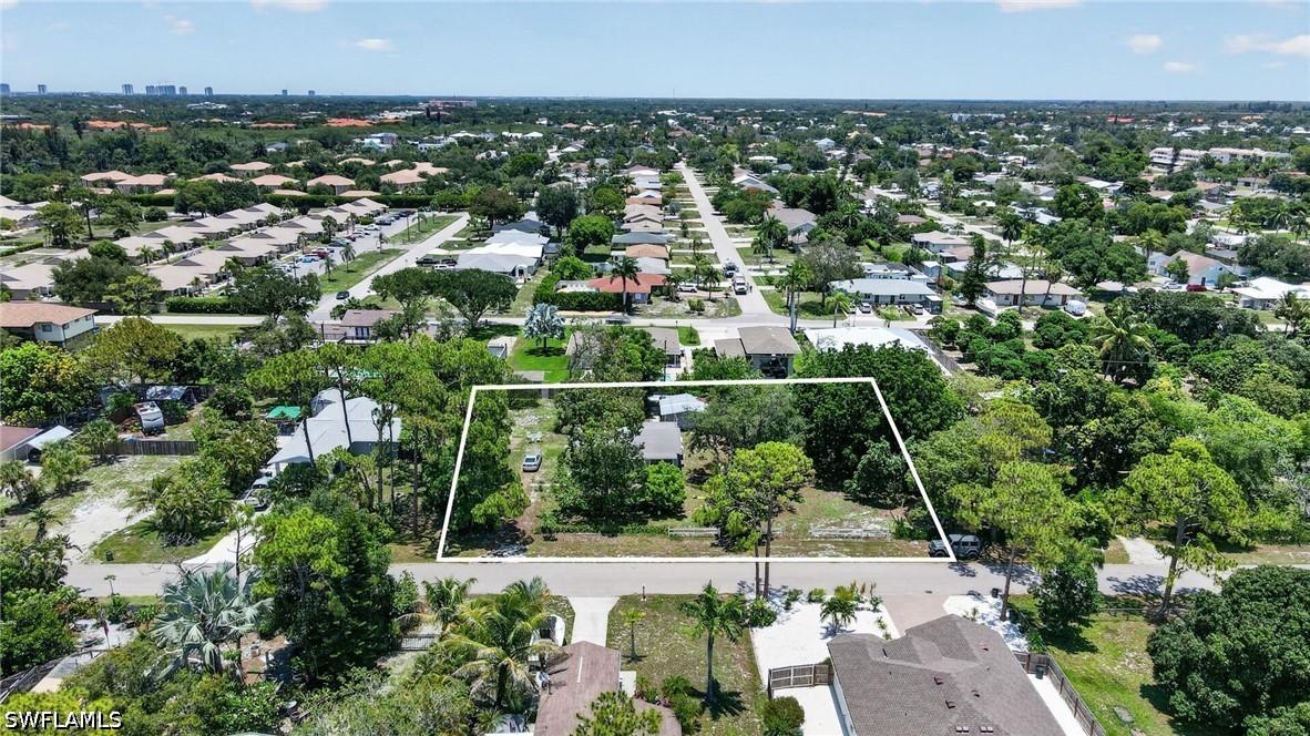 9044 Somerset Ln., Bonita Springs, FL 34135