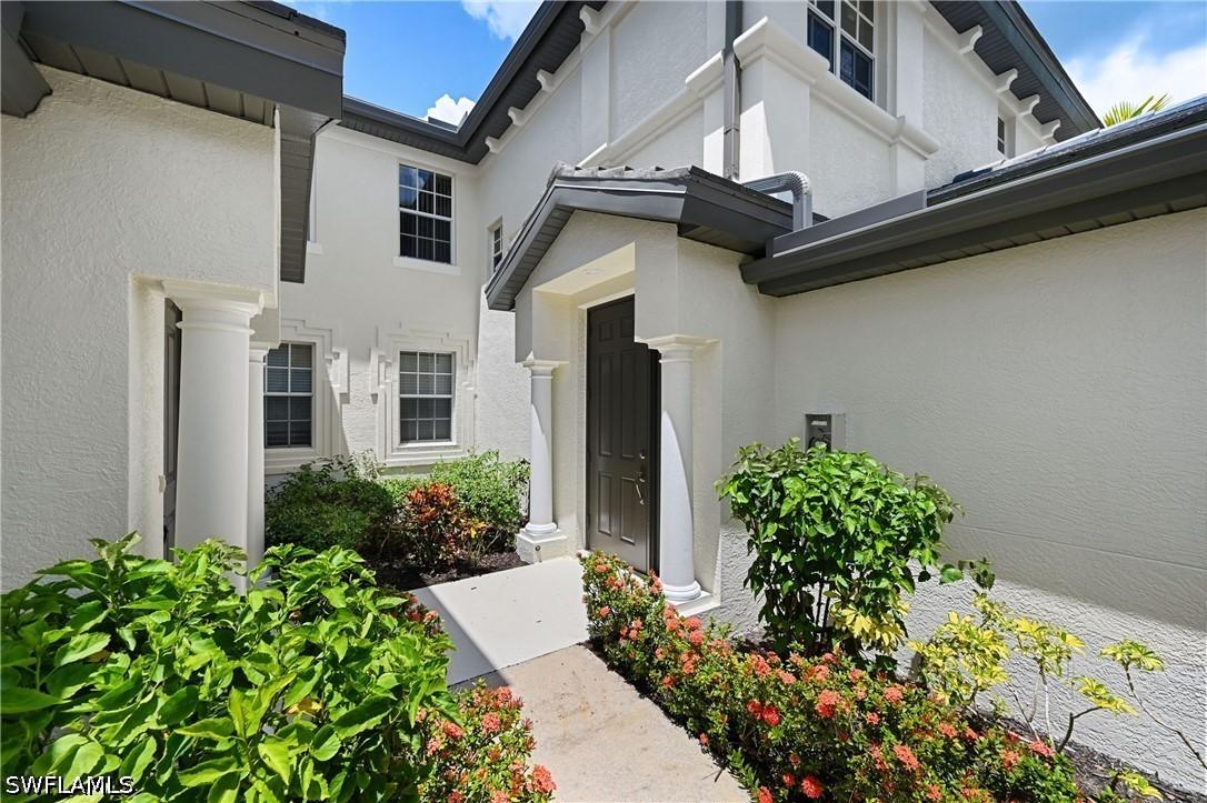 1626 Tarpon Bay Dr. #202, Naples, FL 34119