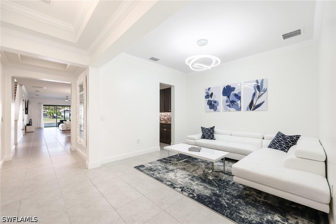 3275 Pilot Cir., Naples, FL 34120