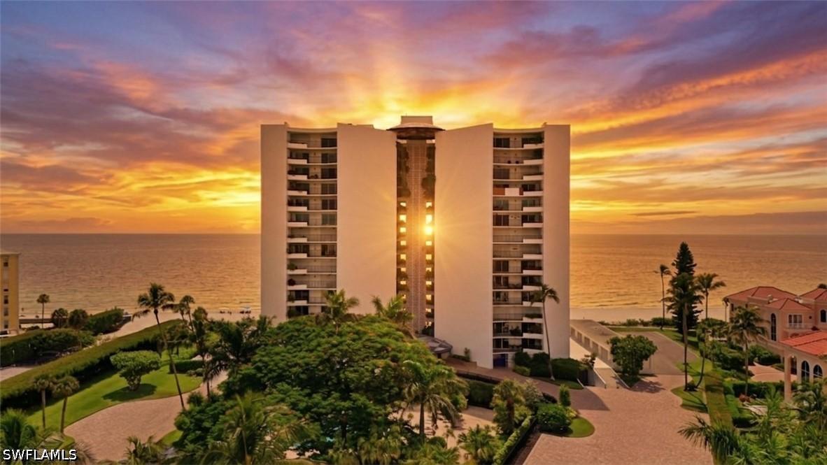 3951 Gulf Shore Blvd. #700, Naples, FL 34103