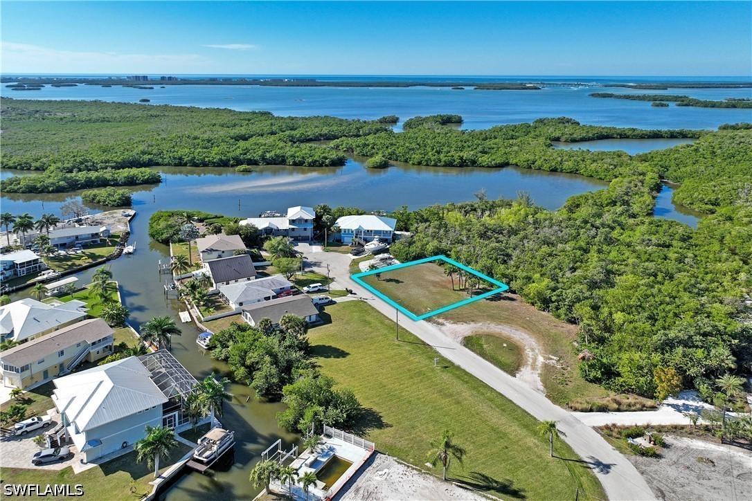 24519 Sailfish St., Bonita Springs, FL 34134