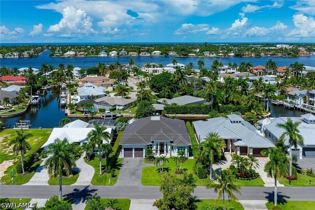 2150 Tarpon Rd., Naples, FL 34102