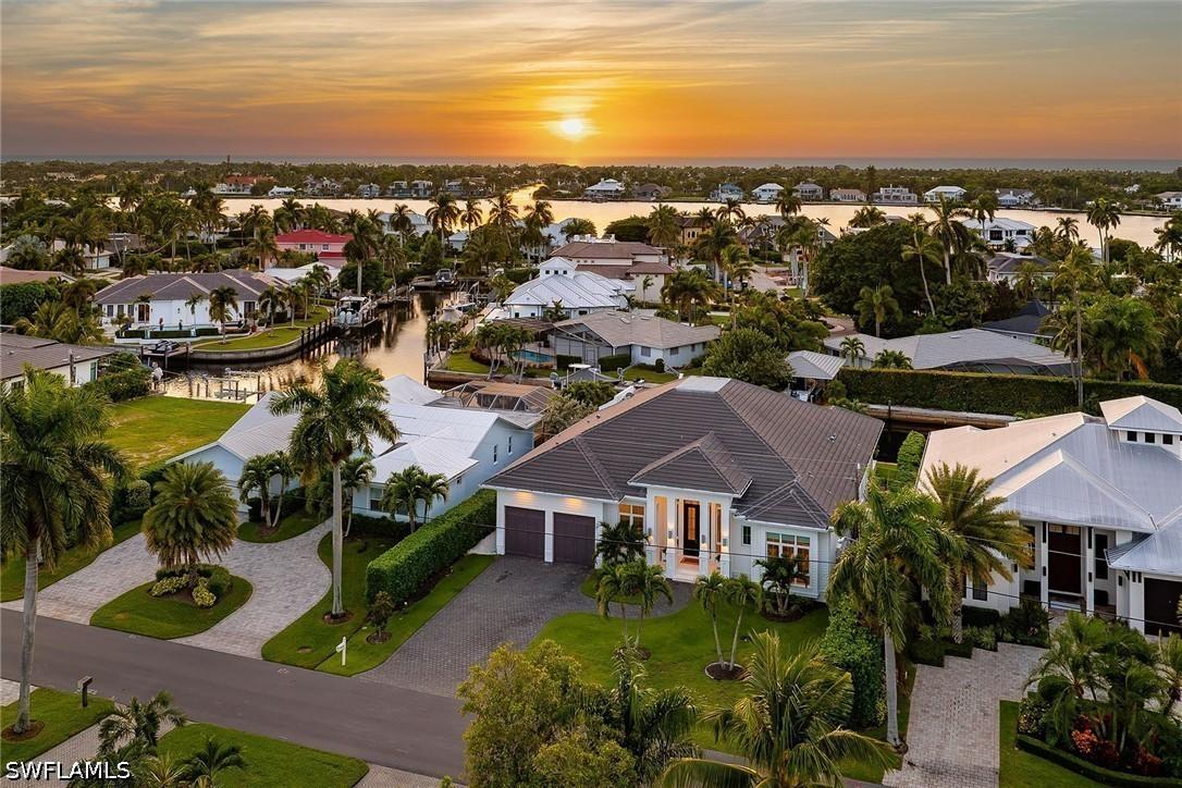 2150 Tarpon Rd., Naples, FL 34102