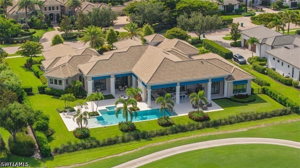 4297 Deephaven Ln., Naples, FL 34119