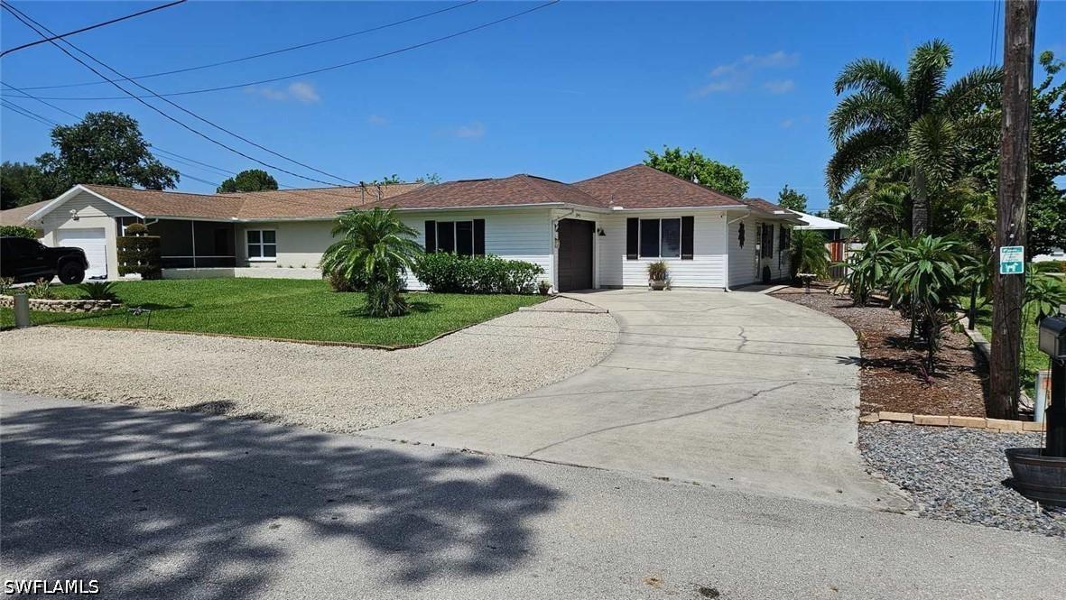 27142 Jackson Ave., Bonita Springs, FL 34135