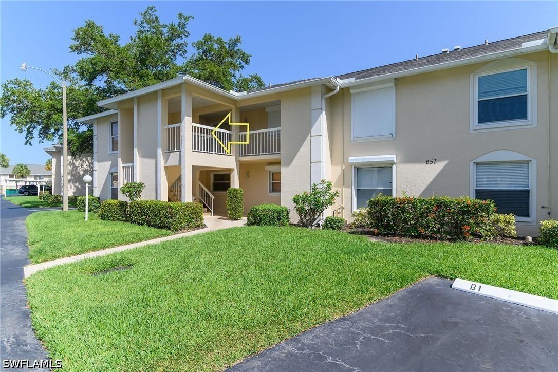 653 Squire Cir. #201, Naples, FL 34104