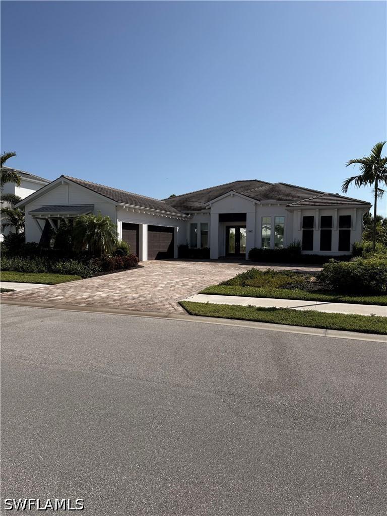8967 Redonda Dr., Naples, FL 34114