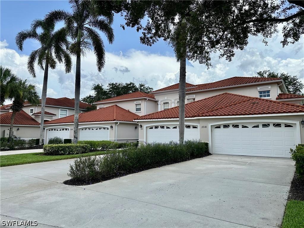 3310 Grand Cypress Dr. #101, Naples, FL 34119