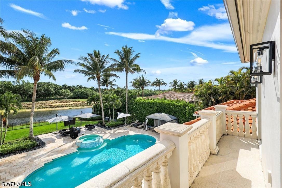 2558 Escada Ct., Naples, FL 34109