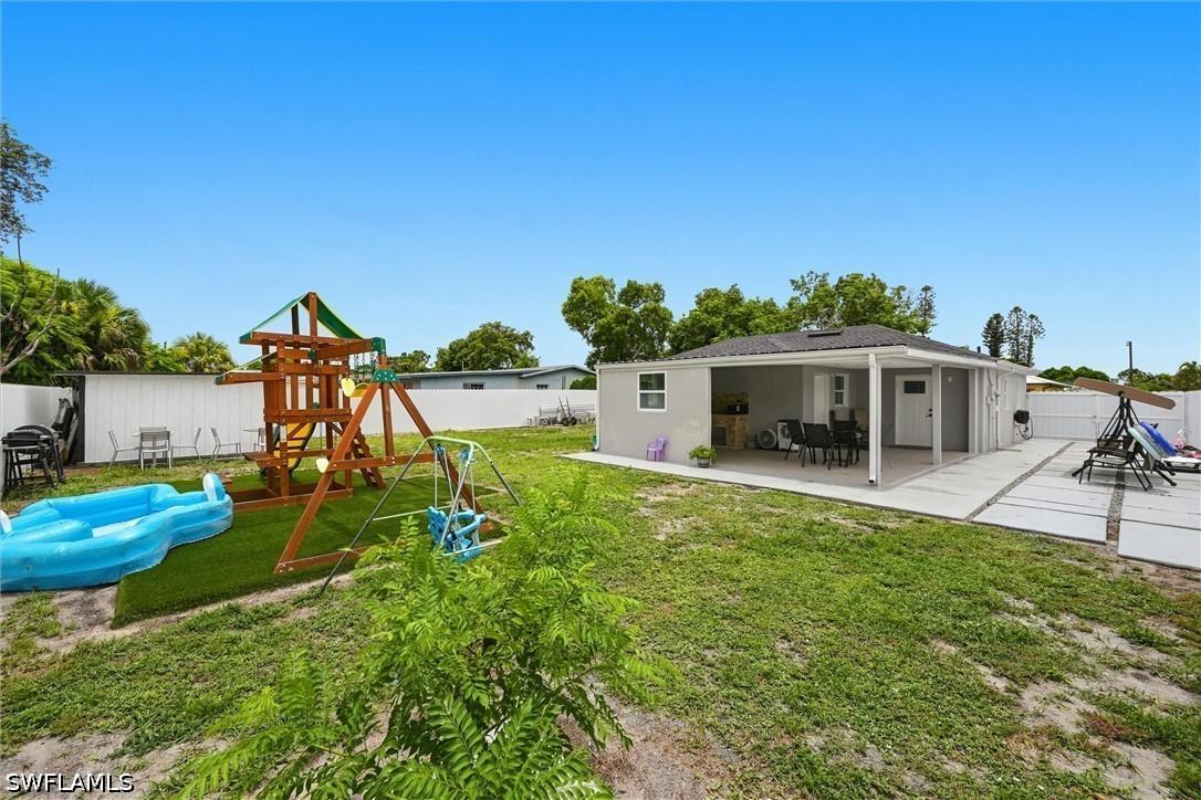 1776 Glenway Ct., Fort Myers, FL 33916