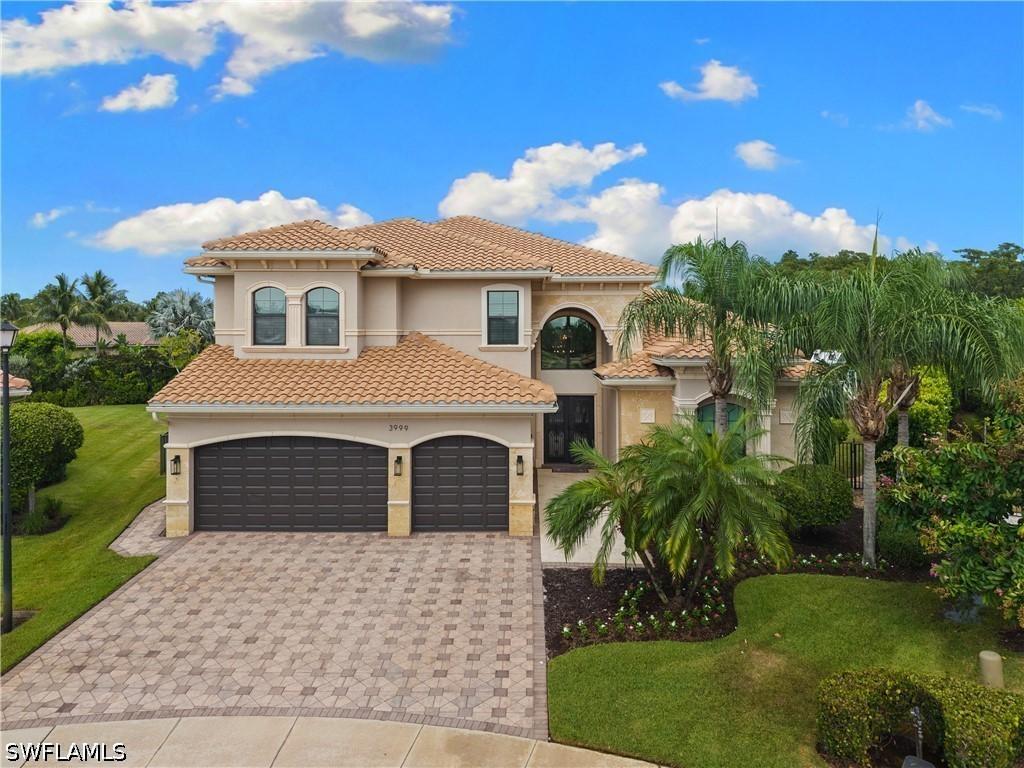 3999 Bering Ct., Naples, FL 34119