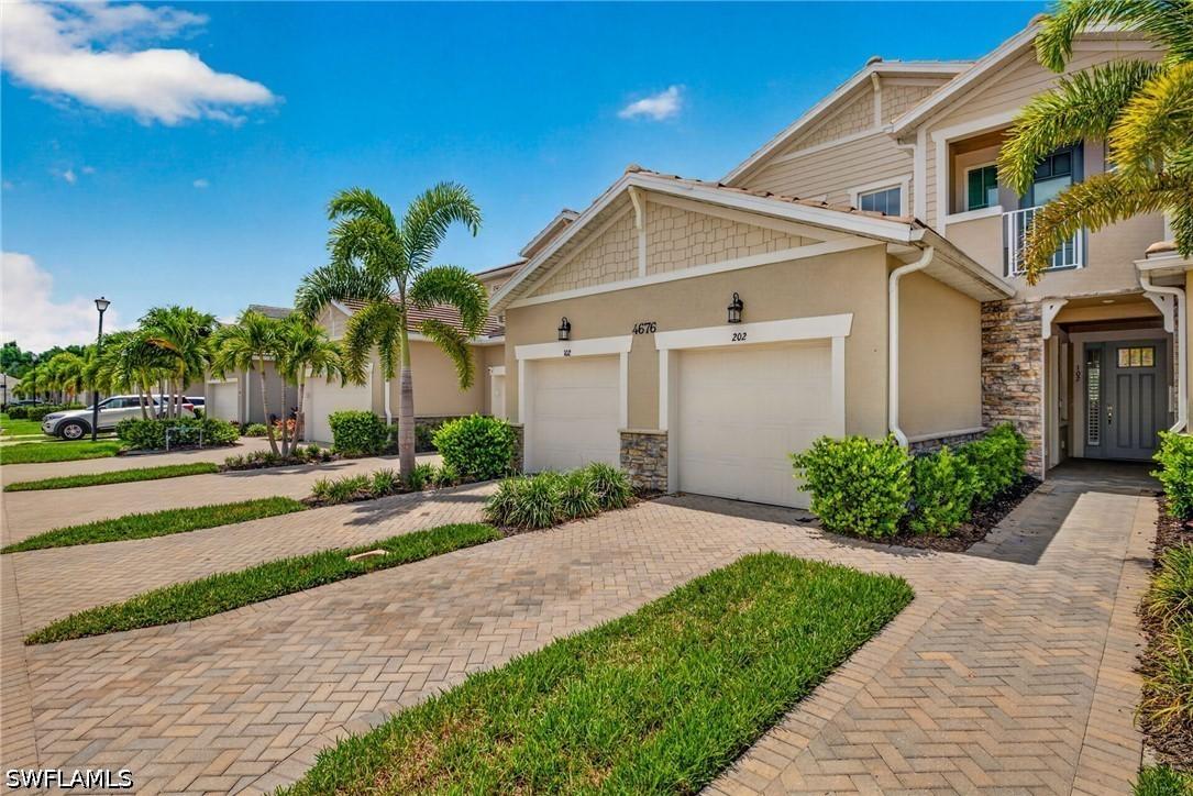 4676 Arboretum Cir. #102, Naples, FL 34112
