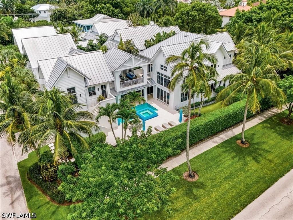 1011 6th St., Naples, FL 34102