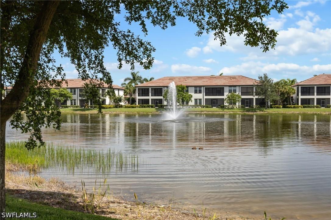 15122 Palmer Lake Cir. #102, Naples, FL 34109