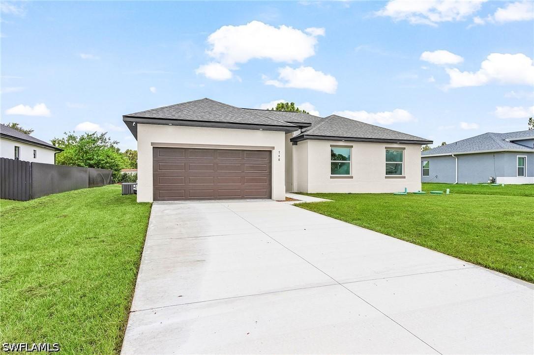 748 Chestnut St., Lehigh Acres, FL 33974