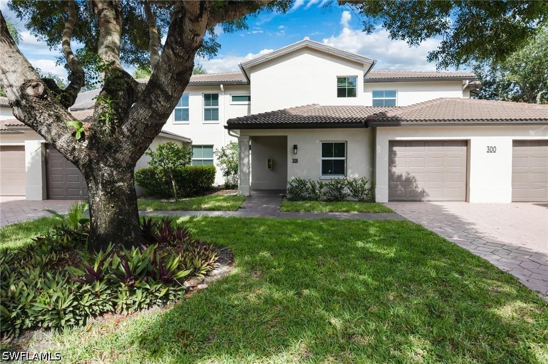 300 Diamond Cir. #308, Naples, FL 34110