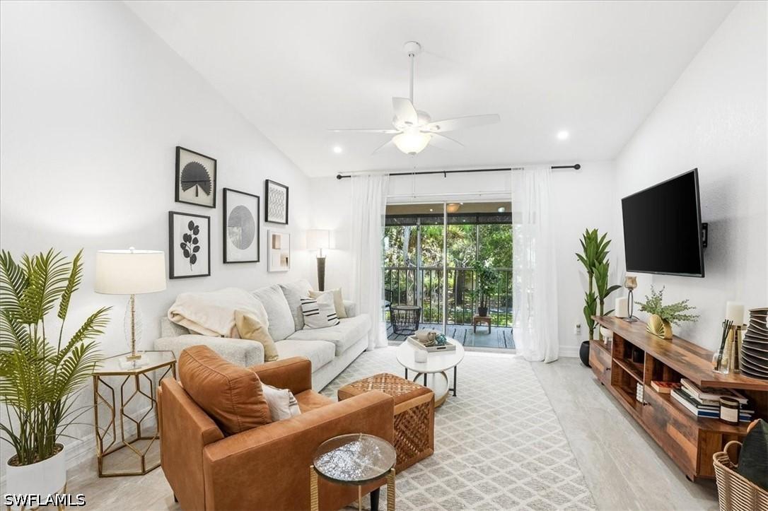 1714 Kings Lake Blvd. #202, Naples, FL 34112
