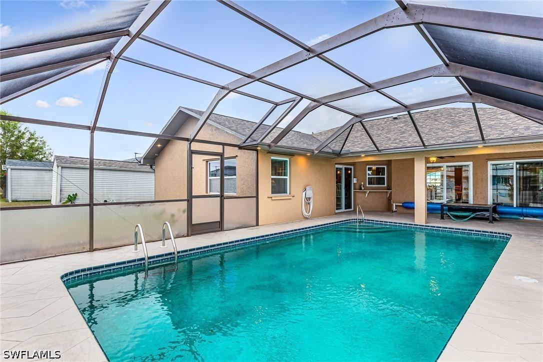 401 Candlewick Cir., Lehigh Acres, FL 33936