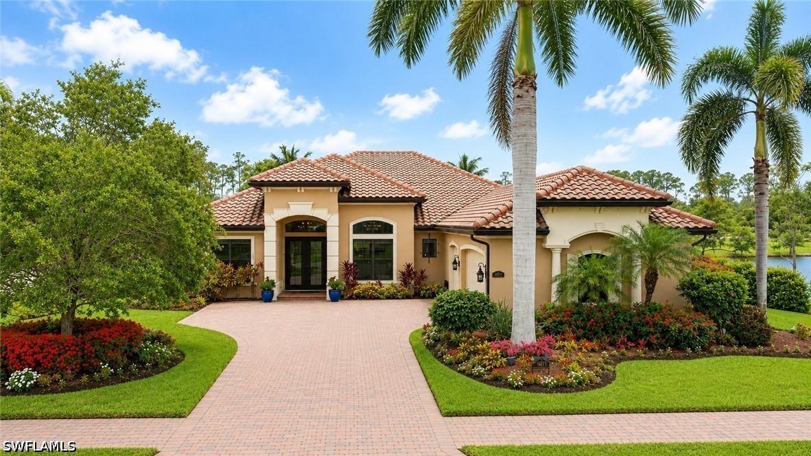 9871 Corso Bello Dr., Naples, FL 34113