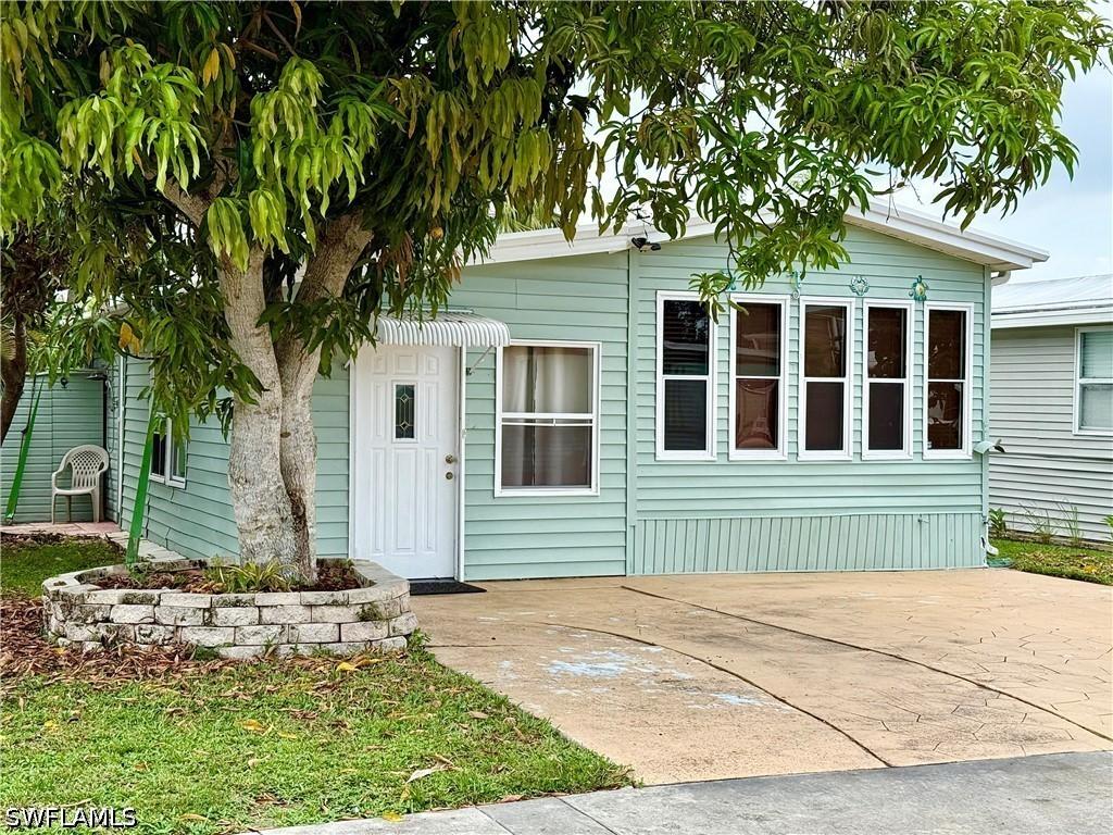 169 Panther Pass Cir., Naples, FL 34114