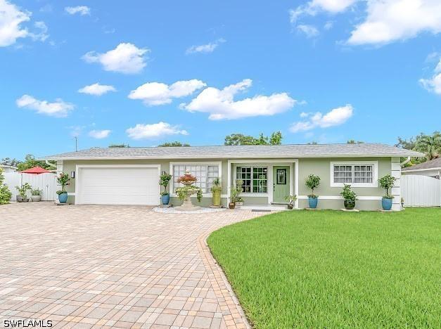 4151 19th Ct., Naples, FL 34116