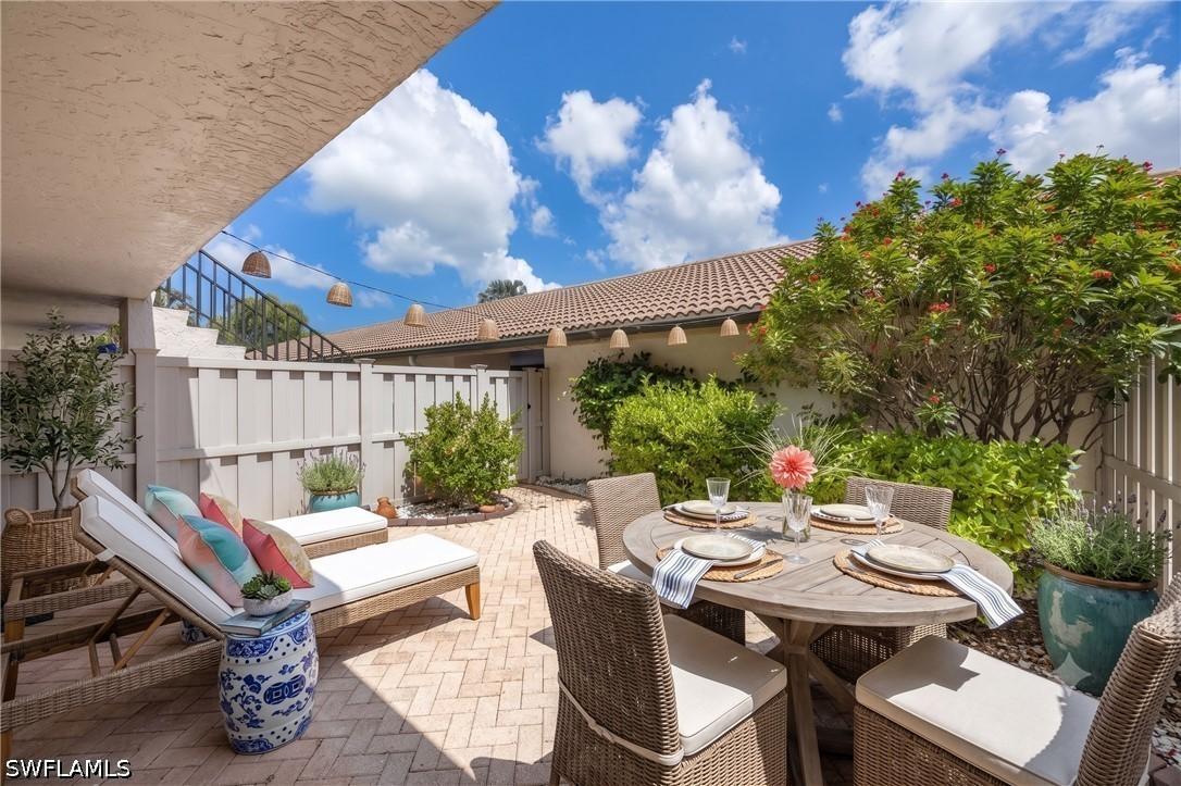 3350 10th St. #1104, Naples, FL 34103