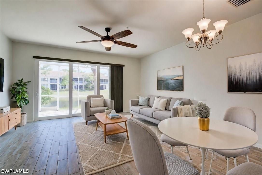 904 Hampton Cir. #94, Naples, FL 34105