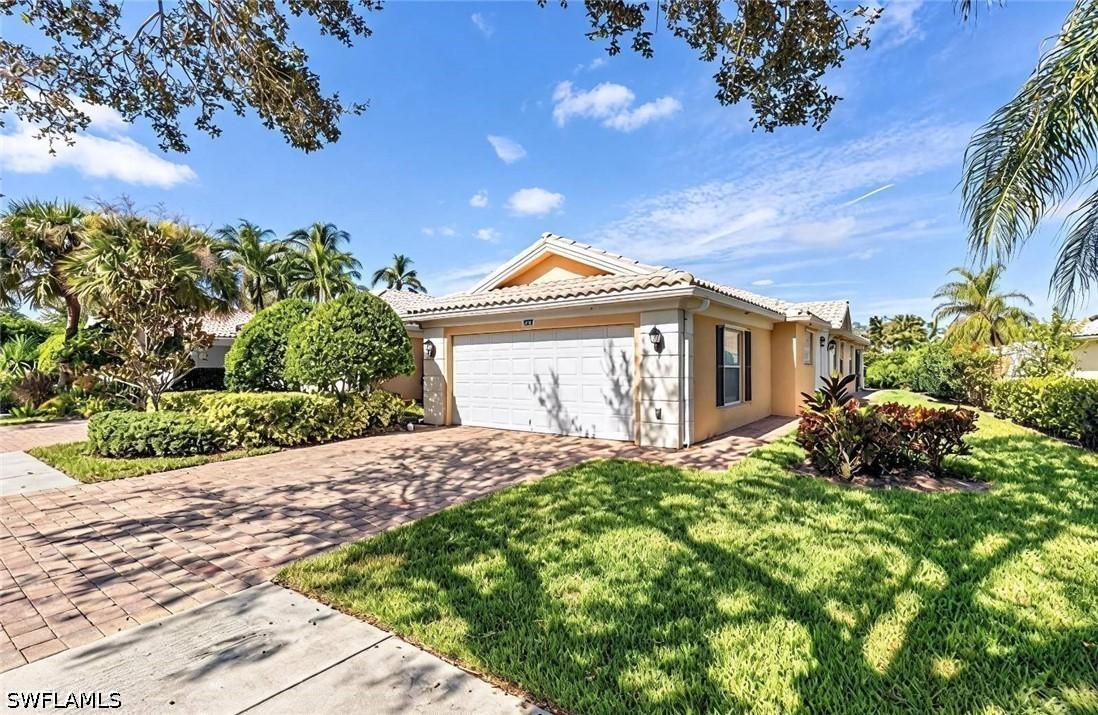 7373 Emilia Ln., Naples, FL 34114