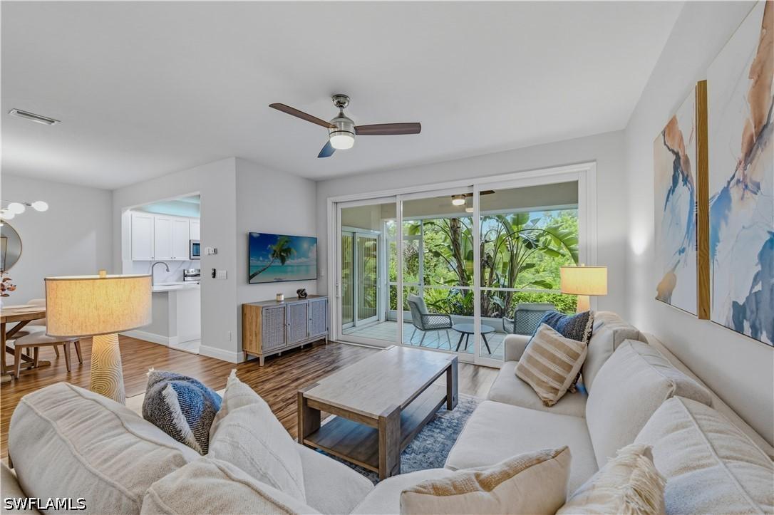 347 Emerald Bay Cir. #S3, Naples, FL 34110
