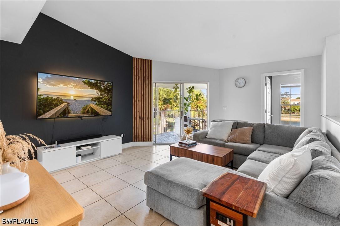 161 Santa Clara Dr. #10, Naples, FL 34104